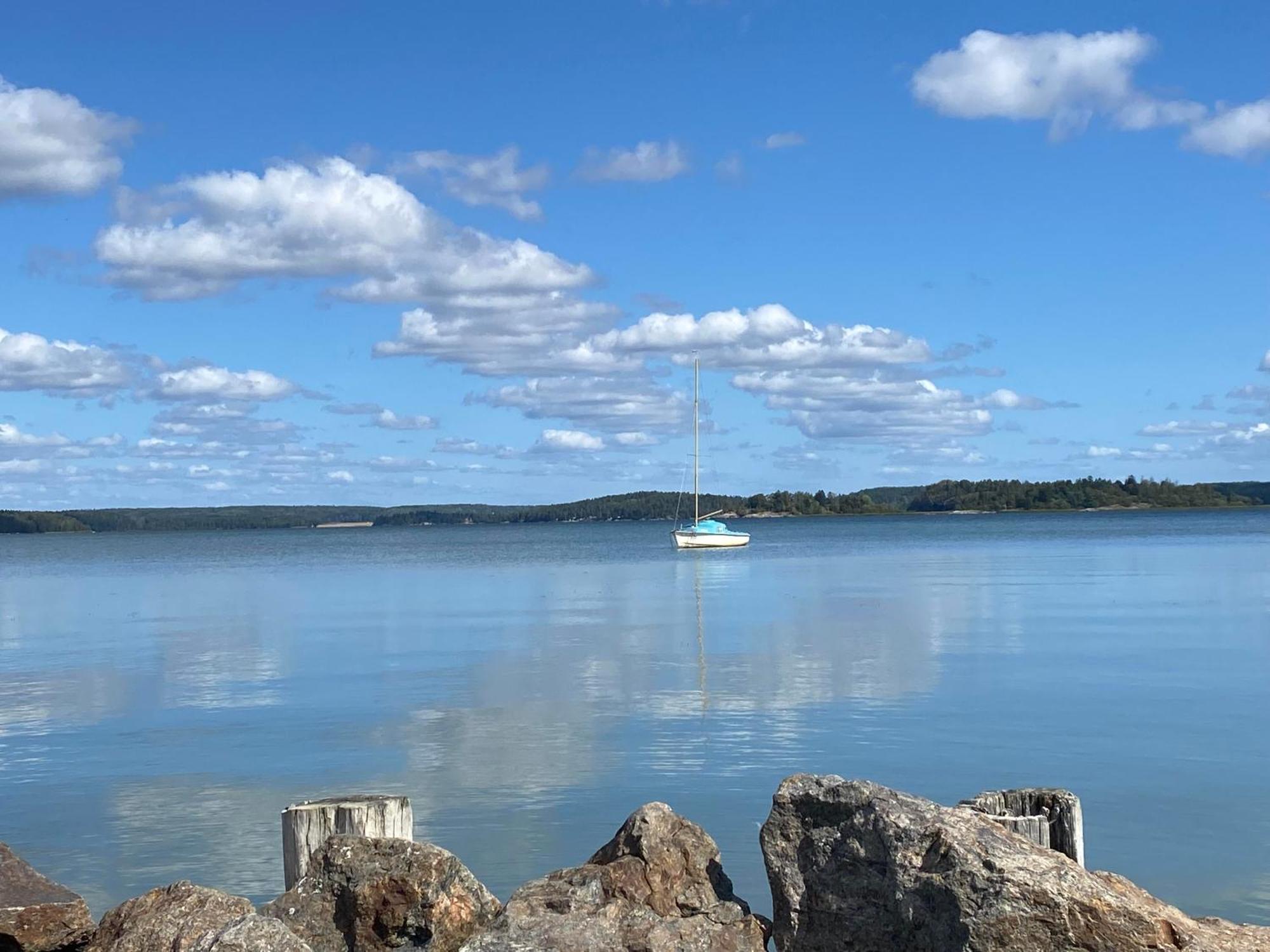 Hotel In Svalsaeter, Kallfors, Jaerna, Stockholm, 5 Min To Golf & 15 Min To Ytterjaerna Concerts Exterior foto